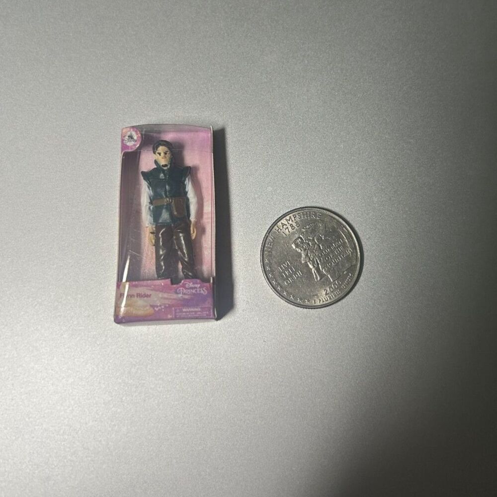 Zuru Mini Brands Flynn Rider Doll Disney Store Edition Princess Rapunzel New